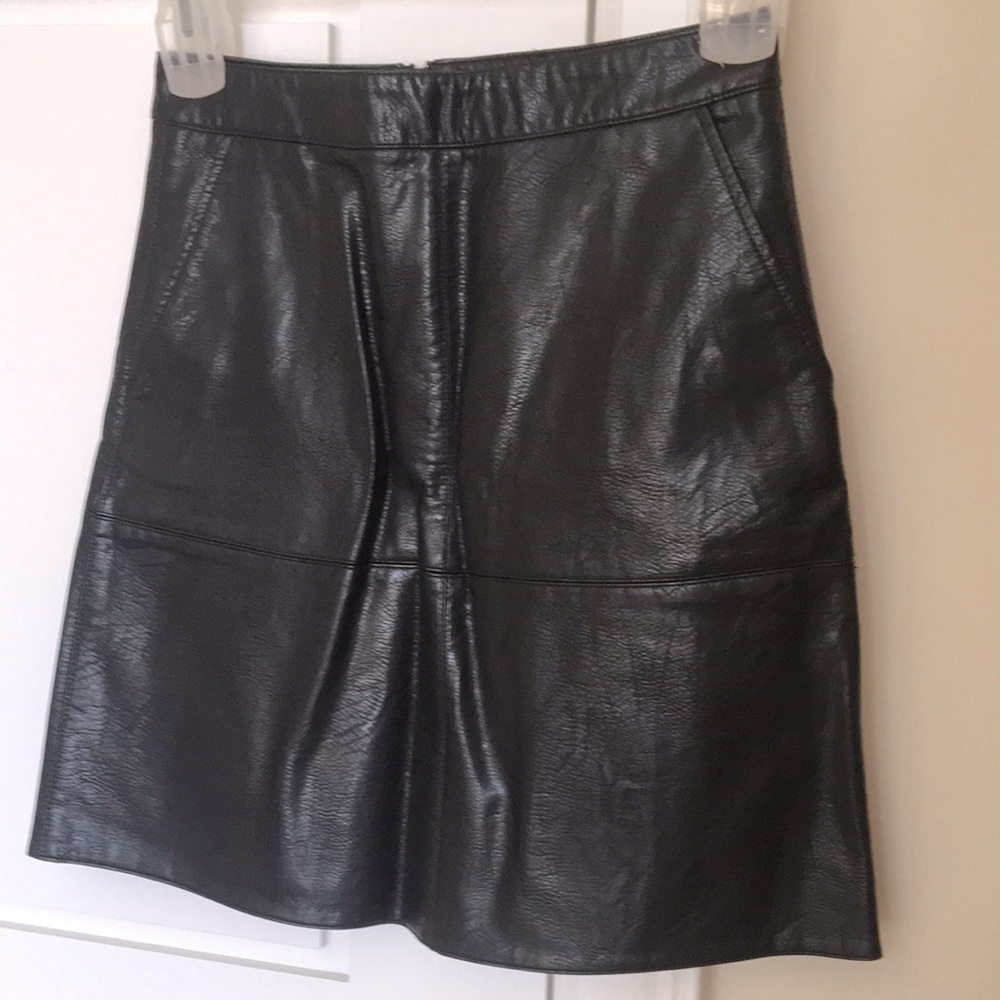 EUC Small ZARA faux leather black A-line mini skirt, feels like real leather!!
